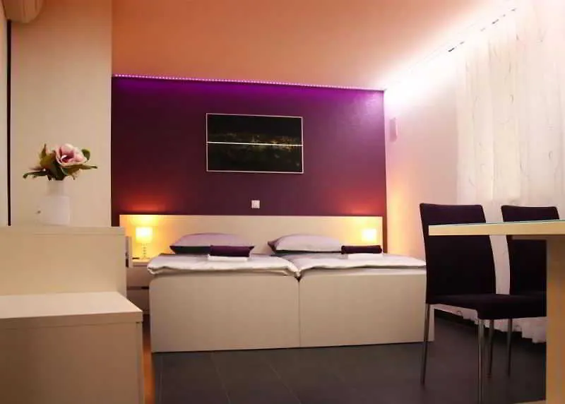 Room Piaceta Σπλιτ Πανσιόν
